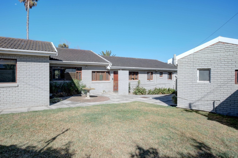 4 Bedroom Property for Sale in Bluewater Bay Eastern Cape